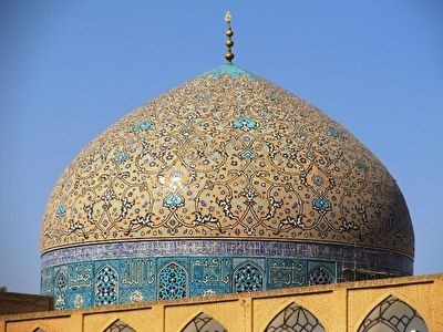 نمونه ای از  گنبد در طراحی نمای مسجد و مصلی