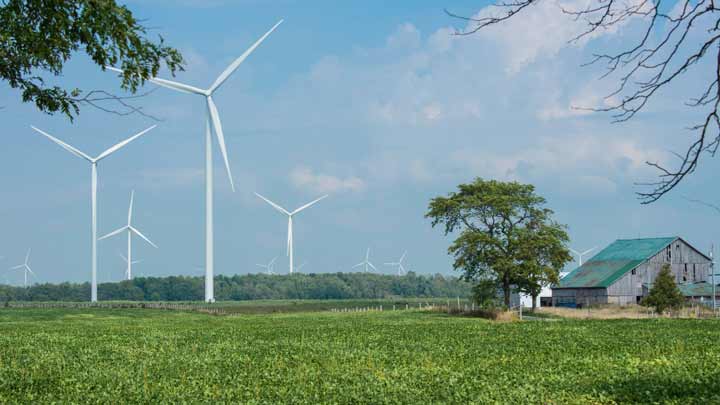 توقف احداث نیروگاه‌های تجدیدپذیر درپی گرانی ارز/ ناهماهنگی دولت در توسعه کاربرد انرژی های تجدیدپذیر